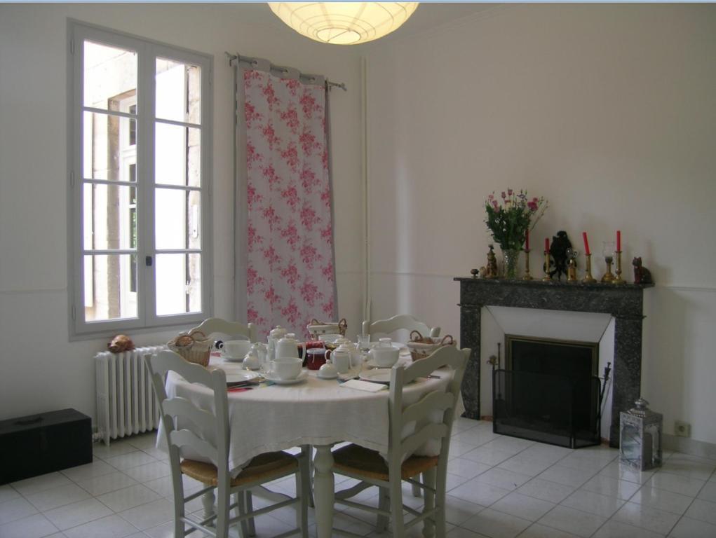 Maison D'Hotes Vents D'Ouestニオール エクステリア 写真